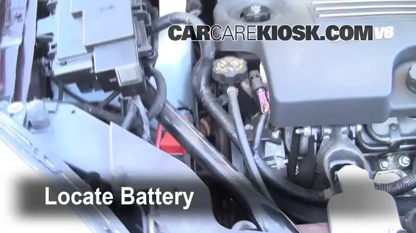 2008 Chevrolet Uplander LS 3.9L V6 Battery Replace